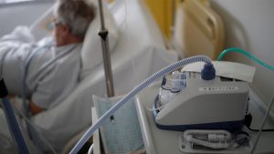 Coronavirus patient dies after family unplugs ventilator to turn on cooler