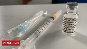Coronavirus: Der Versuch des Menschen mit einem neuen Impfstoff beginnt in Großbritannien