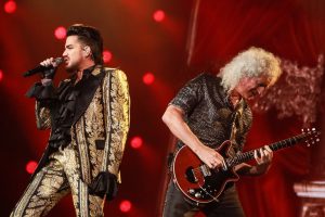 Die Queen + Adam Lambert Story 'auf Netflix: Review
