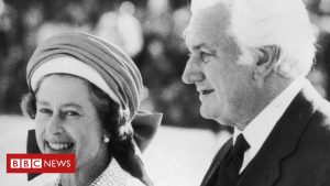 Gough Whitlam: Königin nicht im Voraus über die Entlassung des australischen Premierministers informiert, zeigen Briefe