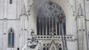 Kathedrale von Nantes: In Frankreich bricht Feuer aus