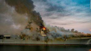 USS Bonhomme Richard: Schiffsbrand könnte die Pazifikflotte der US Navy jahrelang behindern