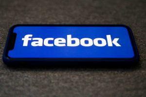 Die Facebook-Aktie steigt bei stabilen Einnahmen inmitten des Coronavirus