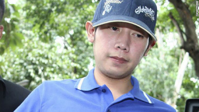 Vorayuth Yoovidhya, der Enkel des Erfinders des Red Bull Energy Drinks, wird am 3. September 2012 auf der Polizeistation Thong Lor in Bangkok, Thailand, festgenommen. 