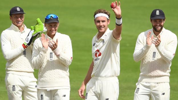 Stuart Broad nimmt 500. Test Wicket in Englands drittem Test gegen Westindische Inseln
