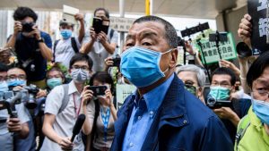 Jimmy Lai, ein pro-demokratischer Medienmagnat aus Hongkong, wurde nach dem neuen nationalen Sicherheitsgesetz verhaftet