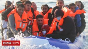 Migrantenübergänge: Einsatz von Marineschiffen, um Boote "gefährlich" zu stoppen