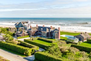 Reiche New Yorker kaufen mehrere Hamptons-Quarantänevillen auf